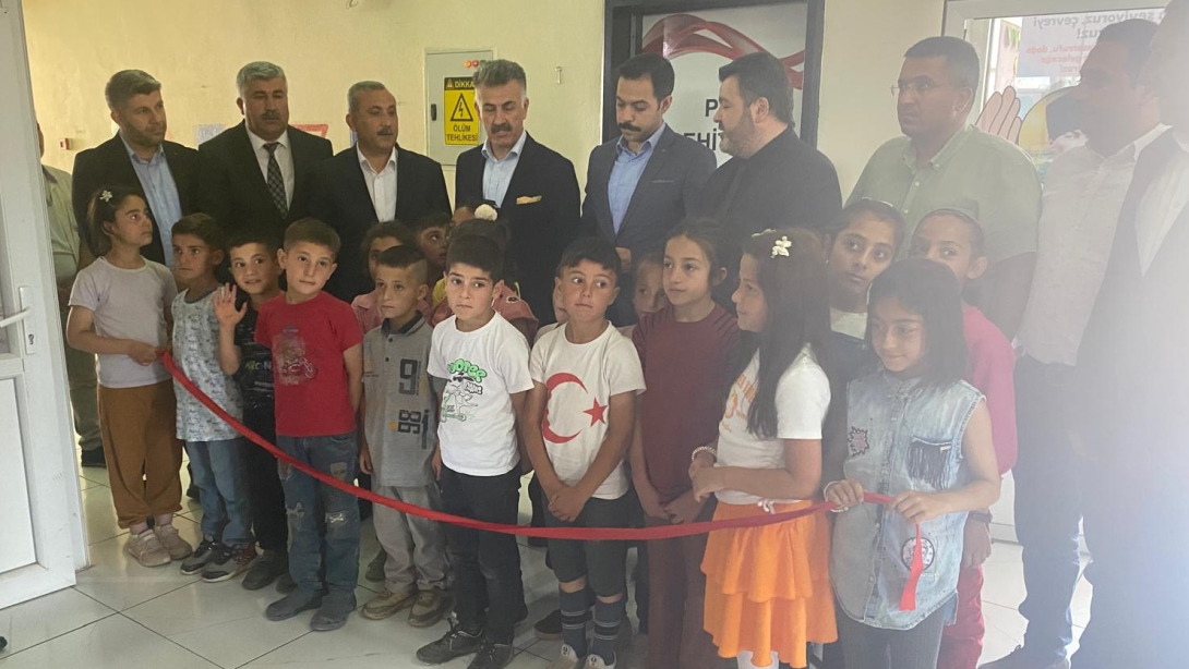 PTT Çalışanları Derneği Tarafından Değirmenköy İlkokulumuza Kütüphane Yapıldı
